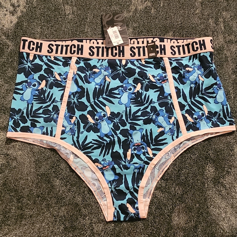 Adorable (Disney) Stitch Torrid women's briefs size 0 NWT * sold out at torrid*
